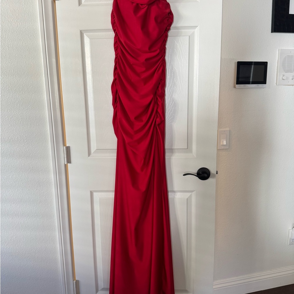 Windsor Scarlet Ruched Prom Dress